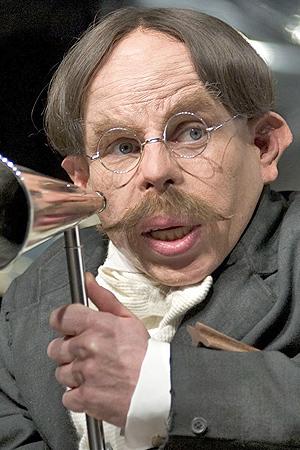 Profile picture of Warwick Davis